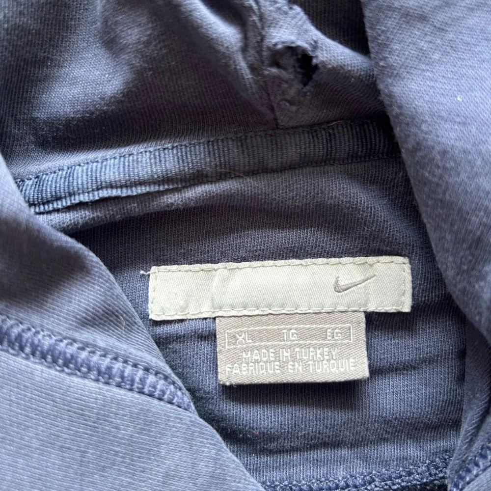 Vintage Y2K Nike Sweatshirt Size XL Navy Blue Hoodie Swoosh Logo Distressed‎
